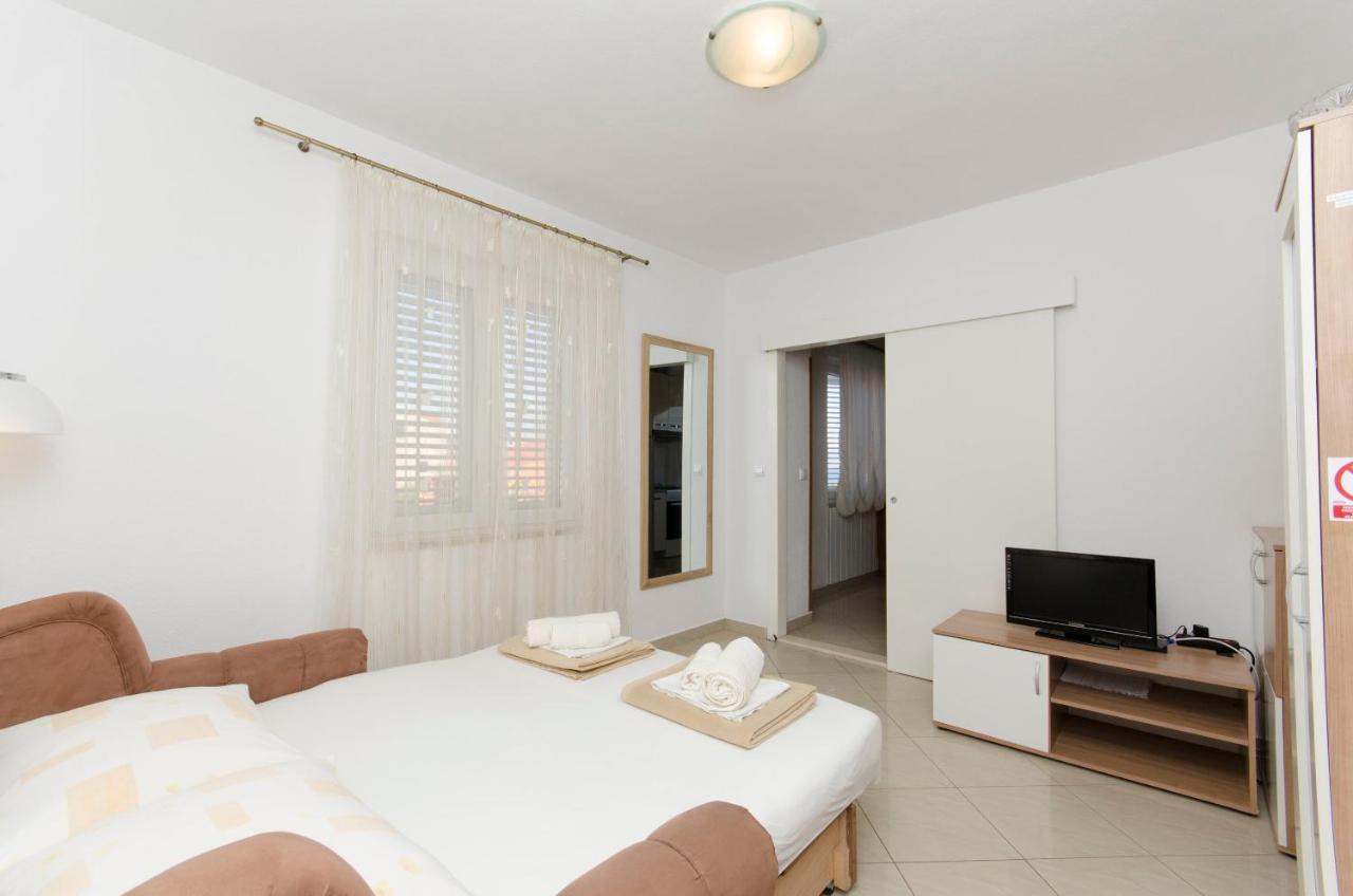 Apartments Banic พอสติรา ภายนอก รูปภาพ
