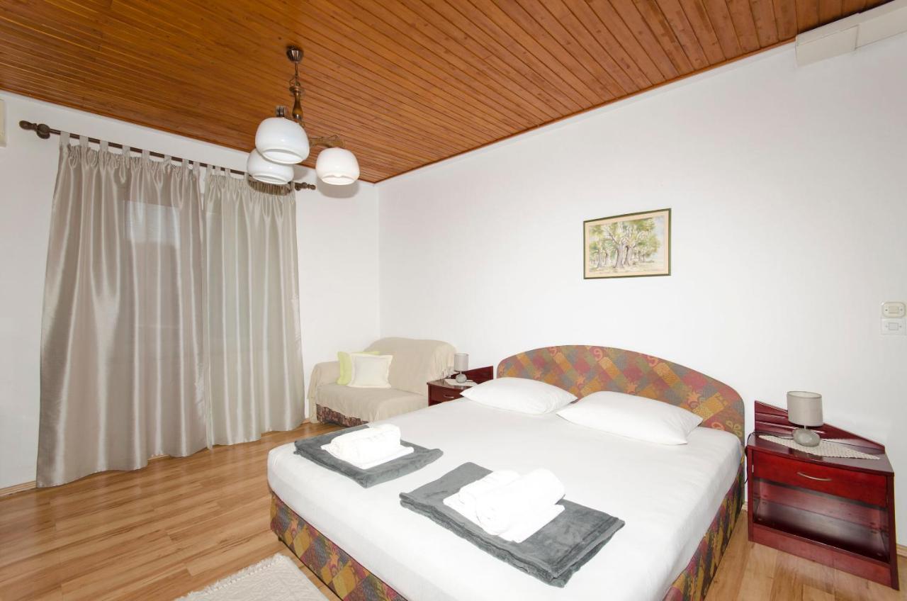 Apartments Banic พอสติรา ภายนอก รูปภาพ