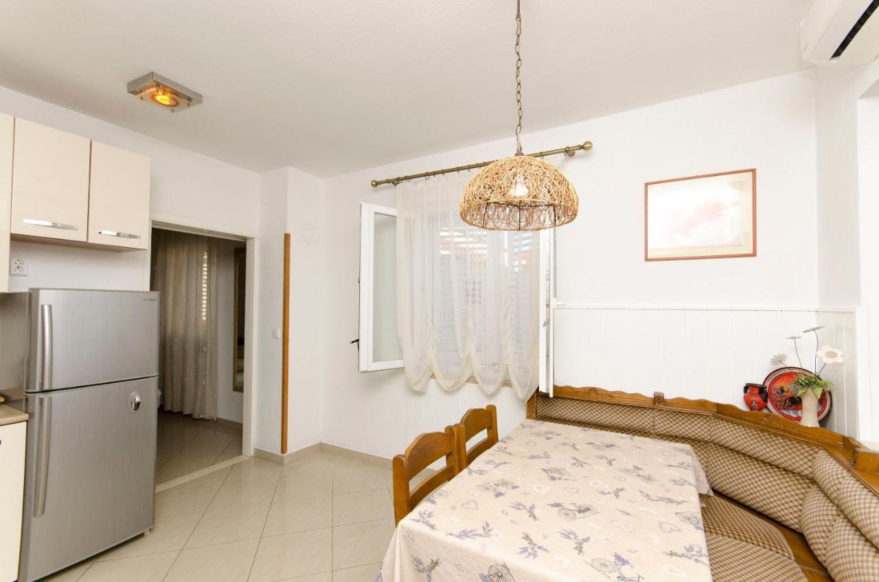 Apartments Banic พอสติรา ภายนอก รูปภาพ